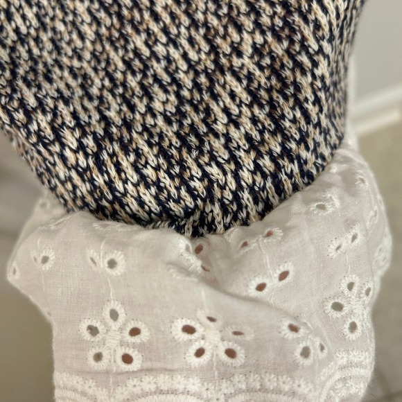 Top - Picture 5 of 6